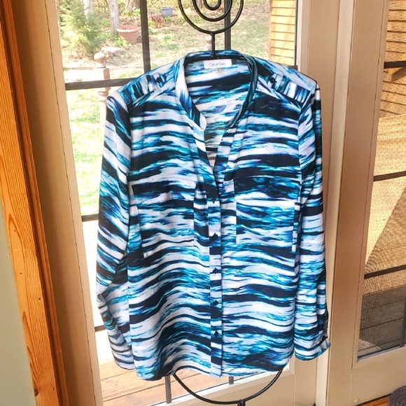 Calvin Klein Multi-Abstract Blue and White Button-down Sz. M Blouse - Picture 1 of 13